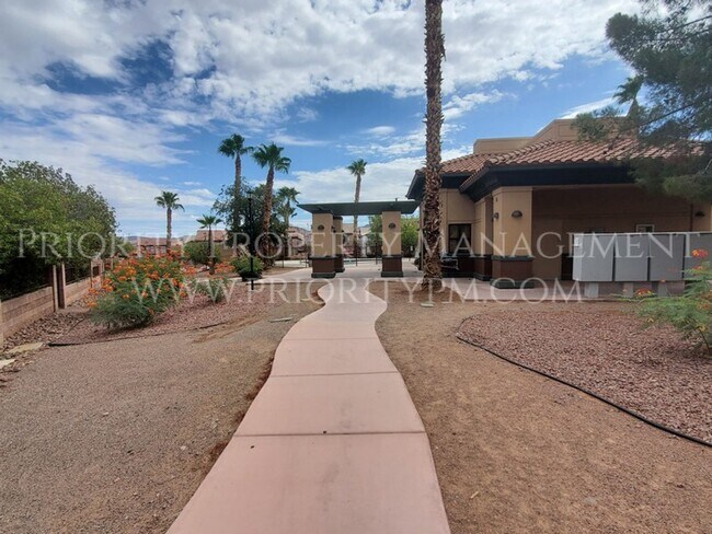 Building Photo - 2 Bedroom ~ Dual Primary Bedroom(s)~ Beaut...
