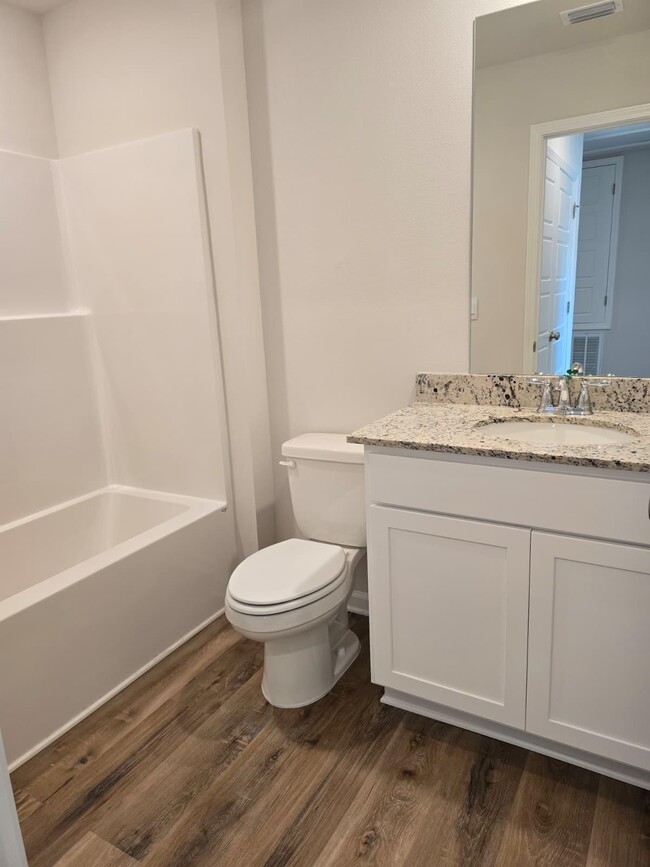 Building Photo - 190 Turpentine Dr