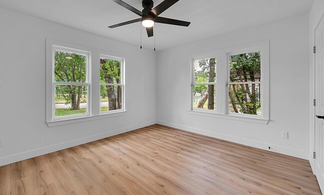 Building Photo - Newly Renovated 3 Bed, 2 Bath Home in Waco