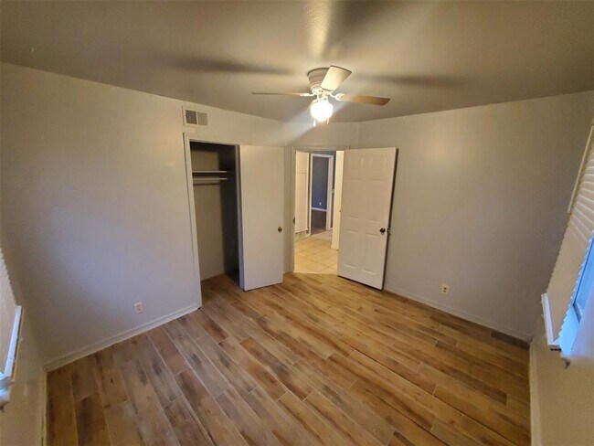 Building Photo - 417 NW 84th St