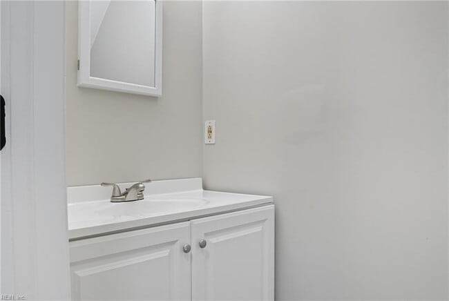 Building Photo - 2421 Julie Ct