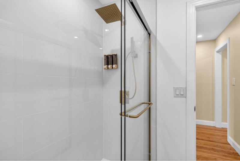 Building Photo - 44 Fullerton St