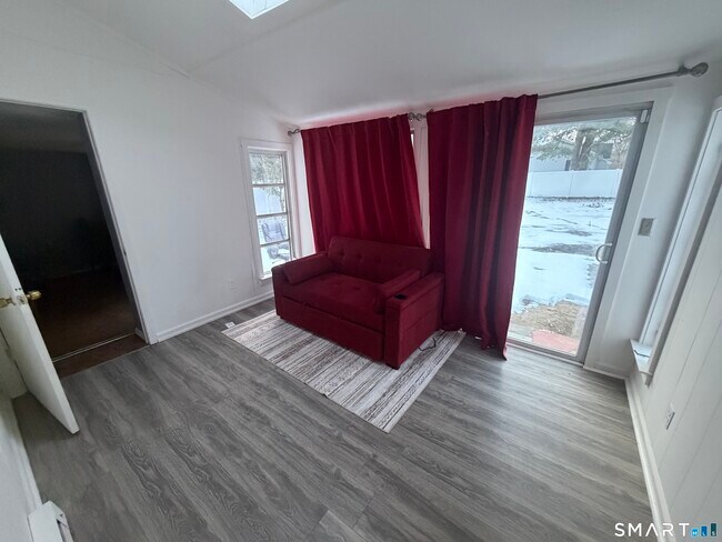 Building Photo - 130 Spring St