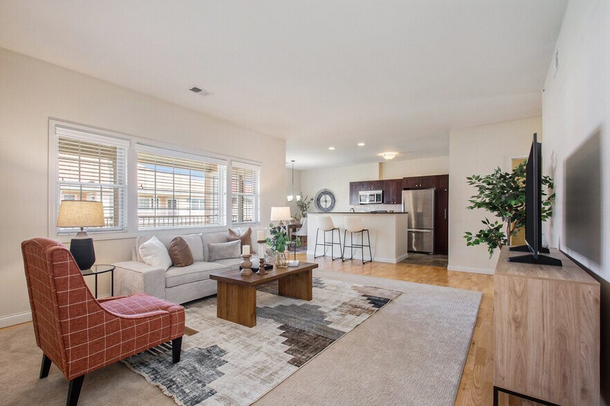 Primary Photo - The Residences at Toscana Park