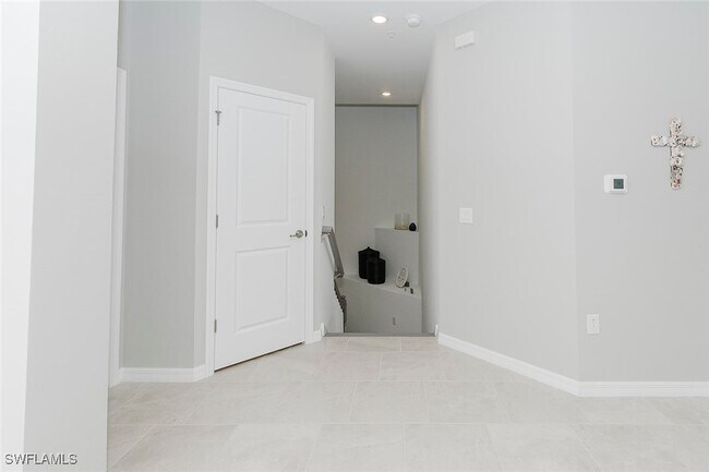 Building Photo - 5710 Melbourne Ct