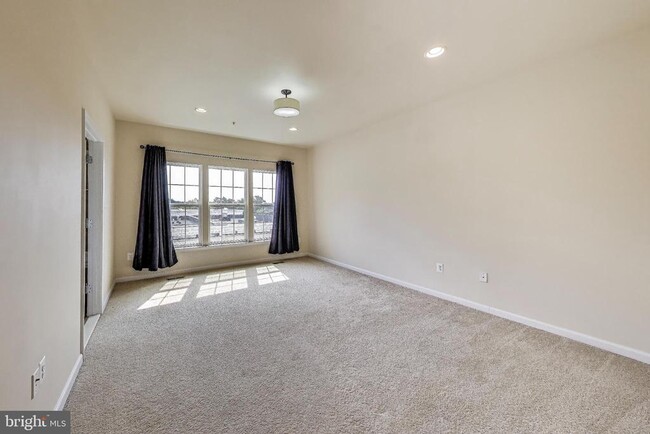 Building Photo - 2133 Little Sorrel Way