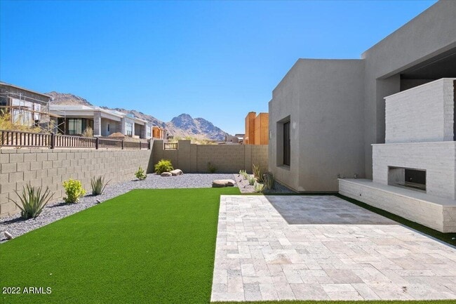 Building Photo - 12387 E Black Rock Rd