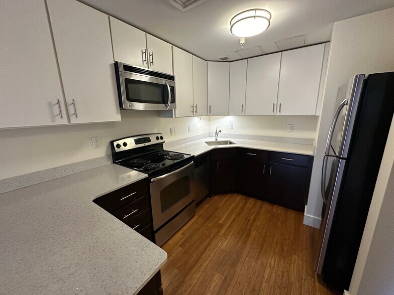 Building Photo - 30 Winter St