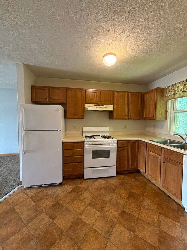 Building Photo - 269 Woodridge Ct