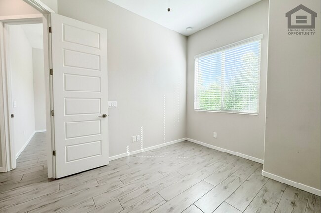 Building Photo - 3Bed/2Bath Home in Cave Creek! Move-In Ready on 05/21/2026! -- NO HOA!