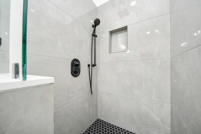 Building Photo - 4806 Cochran St