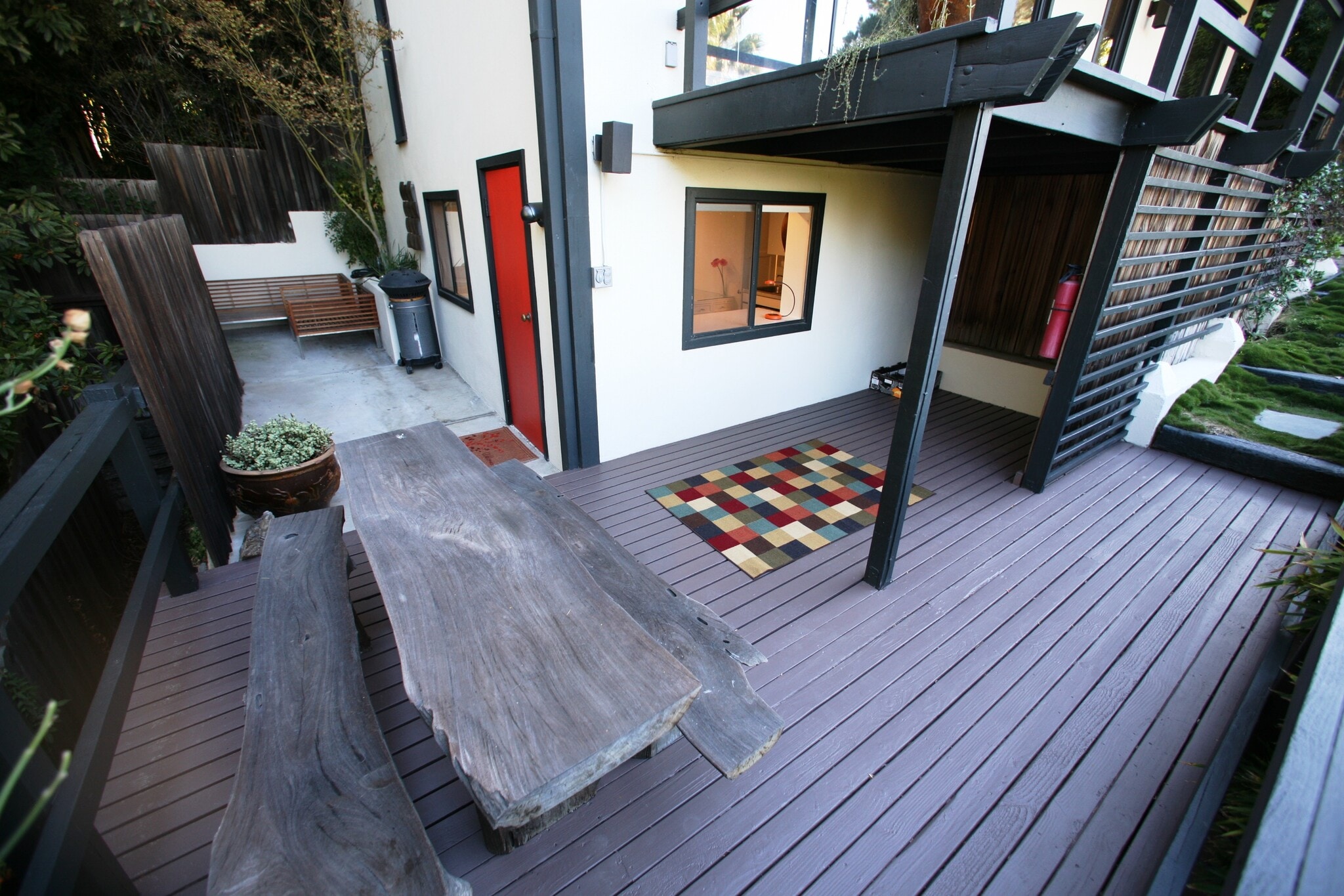 Building Photo - 1999 N Sycamore Ave