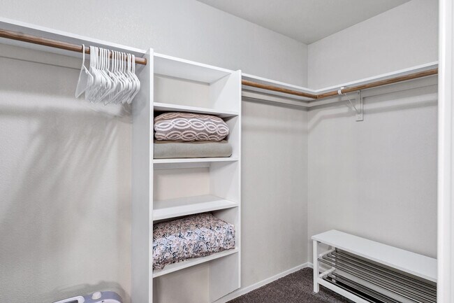 Building Photo - 144 S Kingston St