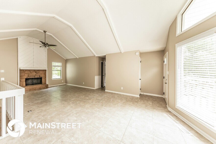 Building Photo - 4246 Centerwood Dr
