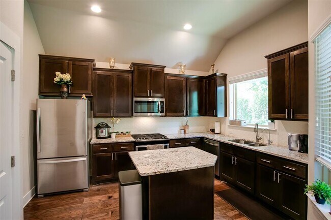 Building Photo - 9711 McKnight Lp