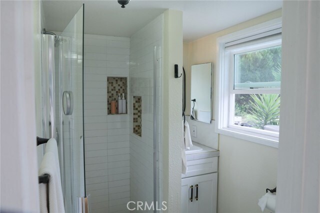 Building Photo - 160 Avenida Florencia