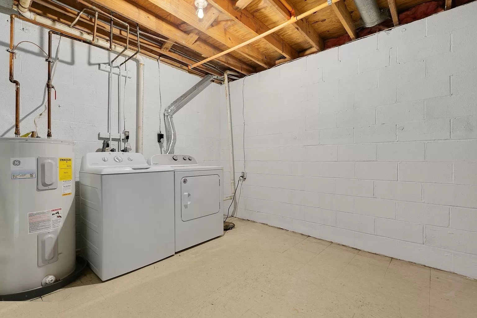 Building Photo - 4835 Berwyn House Rd