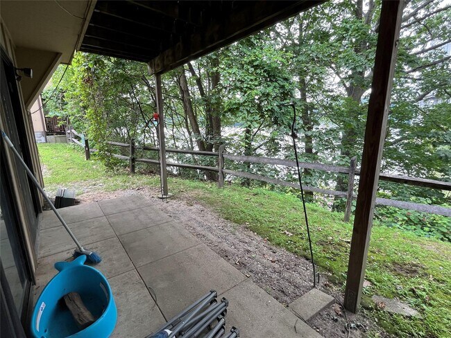 Building Photo - 24 Hudson Heights Dr