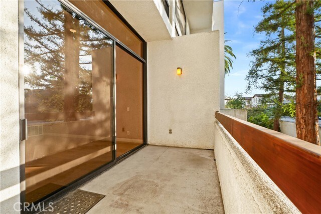 Building Photo - 500 E Del Mar Blvd