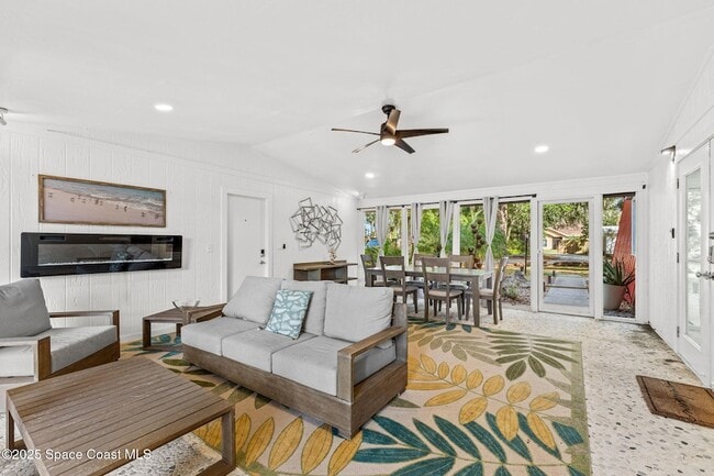 Building Photo - 1428 Rose Ct