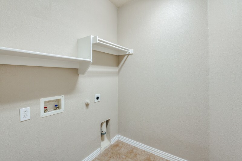 Building Photo - 2309 Castle Creek Dr