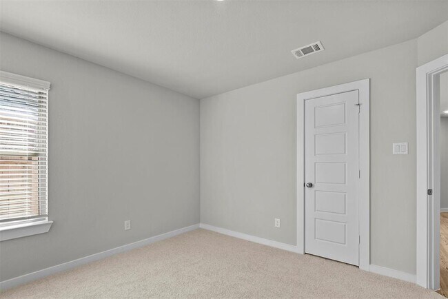 Building Photo - 4703 Preservation Oaks Ln