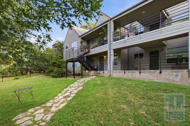 Building Photo - 1514 Parker Ln