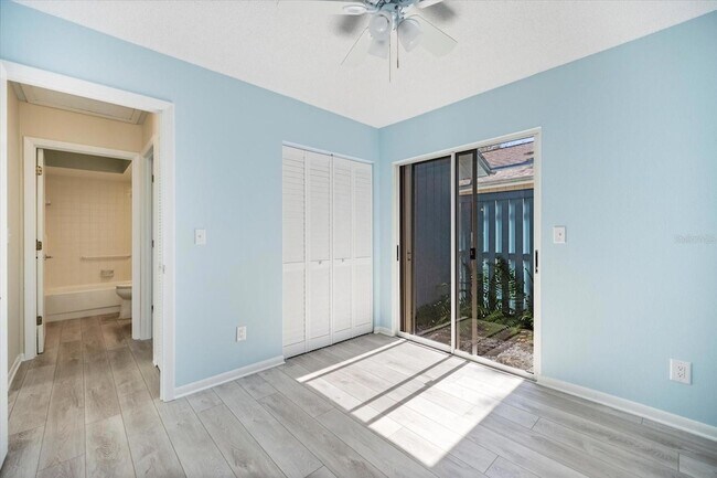 Building Photo - 856 Chatham Dr