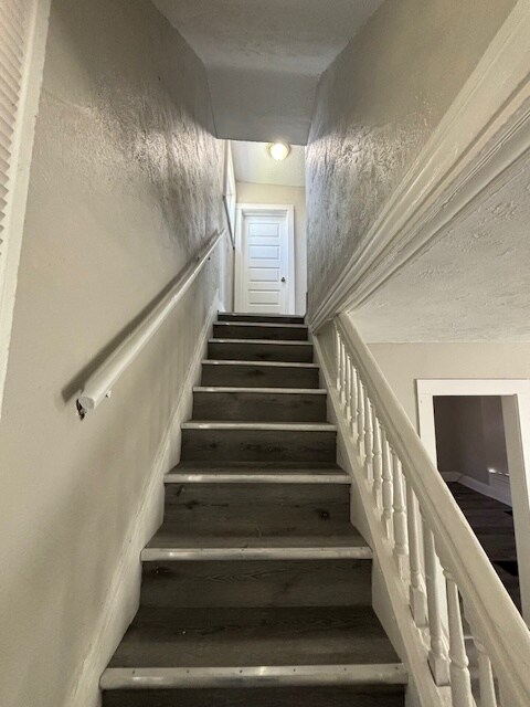 Building Photo - 2199 E 74th St