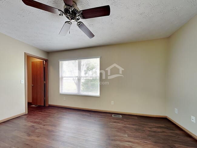 Building Photo - 1302 Shannon Ln