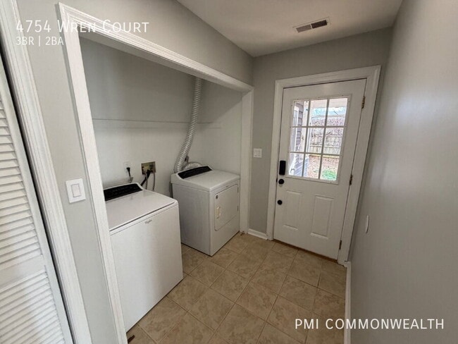 Building Photo - 4754 Wren Ct