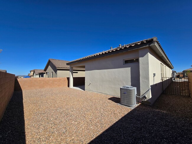 Building Photo - 4207 Via De Ventura