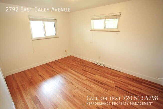 Building Photo - 2792 E Caley Ave