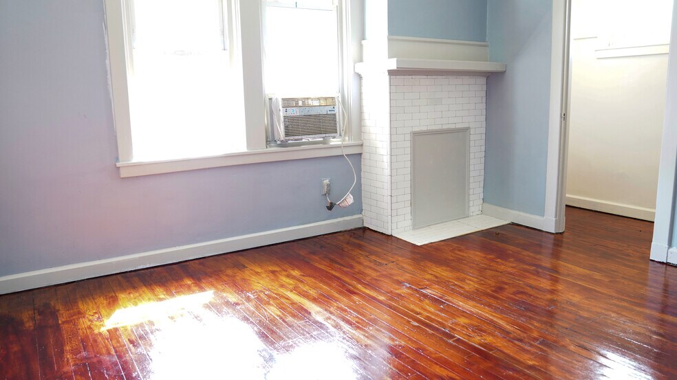 Building Photo - 3406 Beechwood Blvd