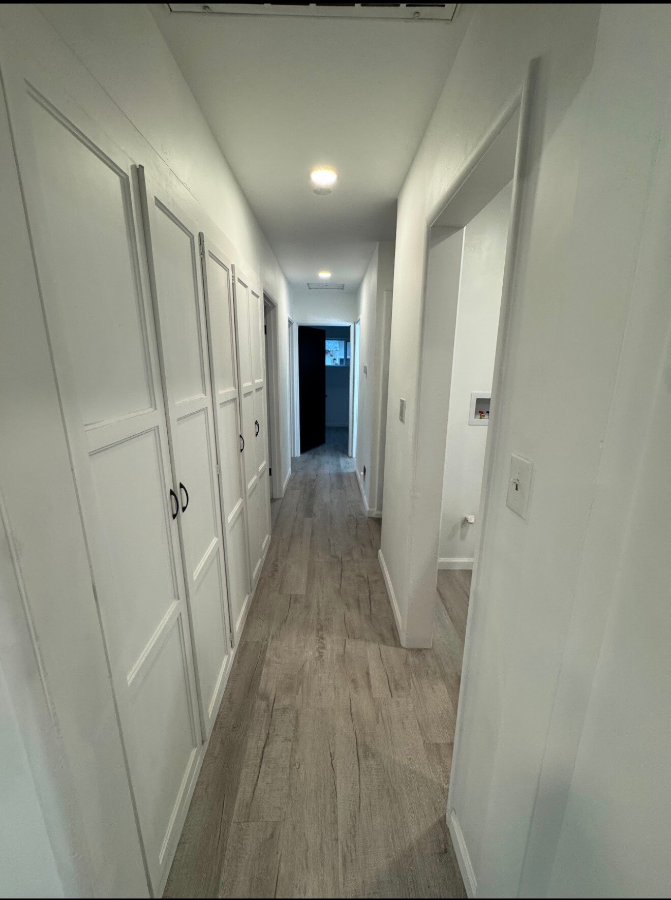 Building Photo - 449 S Pampas Ave