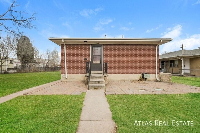 Building Photo - 1459 W Byers Pl