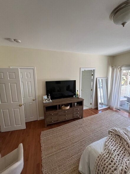 Building Photo - 39 A St