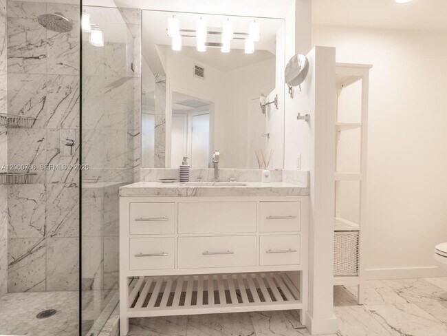 Building Photo - 1330 West Ave