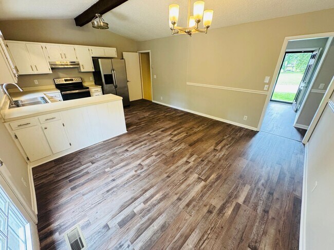 Building Photo - FOR LEASE- SINGLE-FAMILY HOME IN Mt Juliet