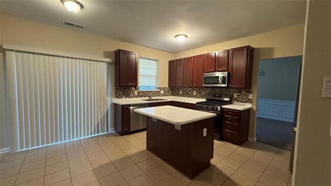 Building Photo - 2537 Howell Farms Way NW