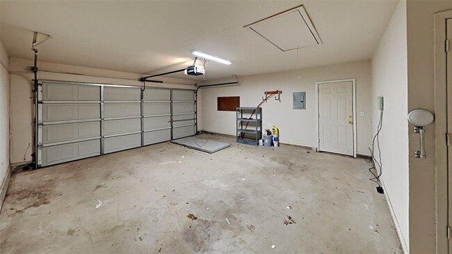 Building Photo - 17616 Wain Bridge Ave