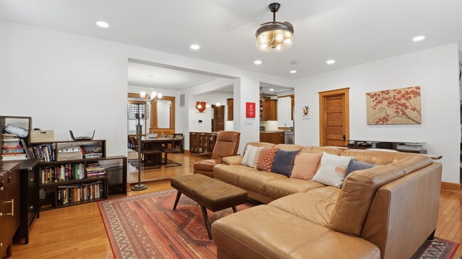 Building Photo - 30 Longfellow St NE