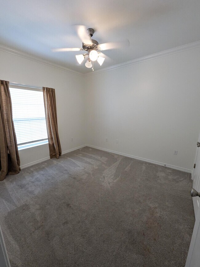 Building Photo - 1537 Bentley Cir