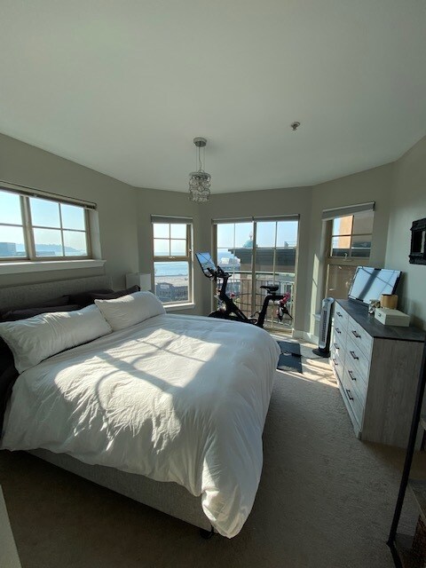 Building Photo - 123 Queen Anne Ave N