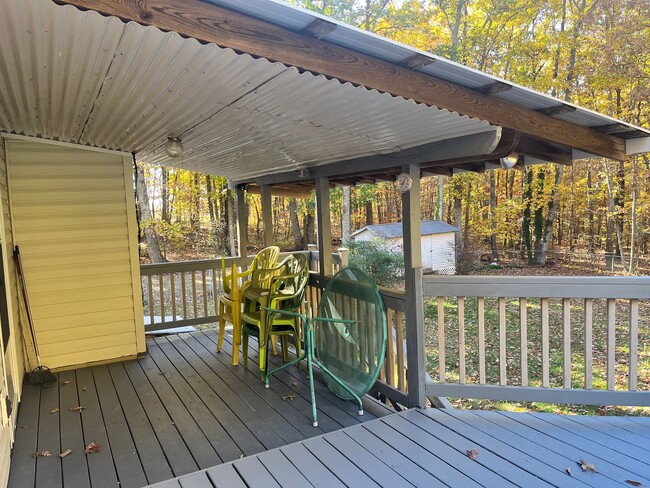 Building Photo - Beautifully secluded home right in the Vil...