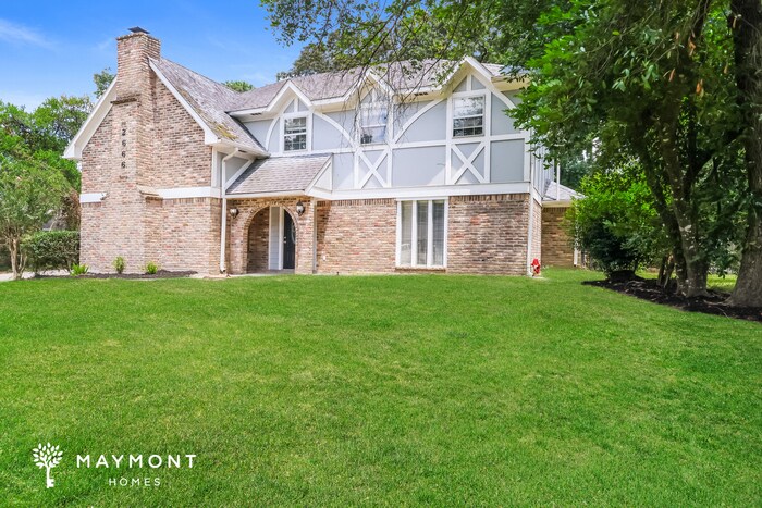 Building Photo - 2666 S Woodloch St