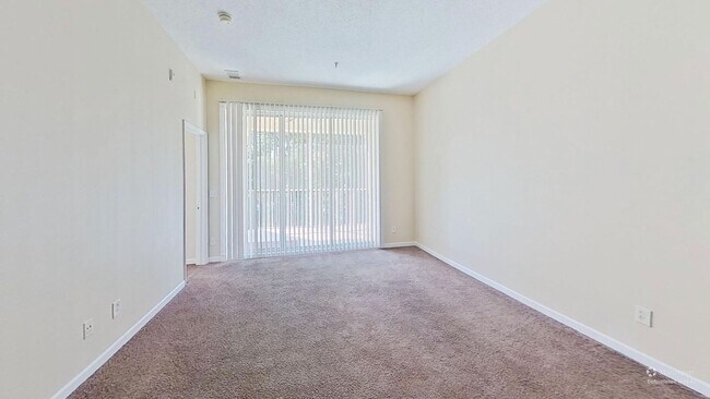 Building Photo - Beautiful Condominium on Beach Blvd!