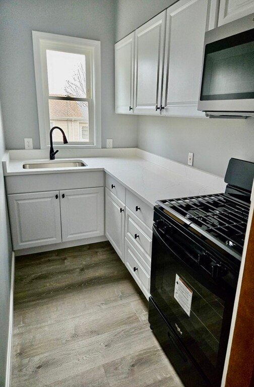 Building Photo - 15 Clara St