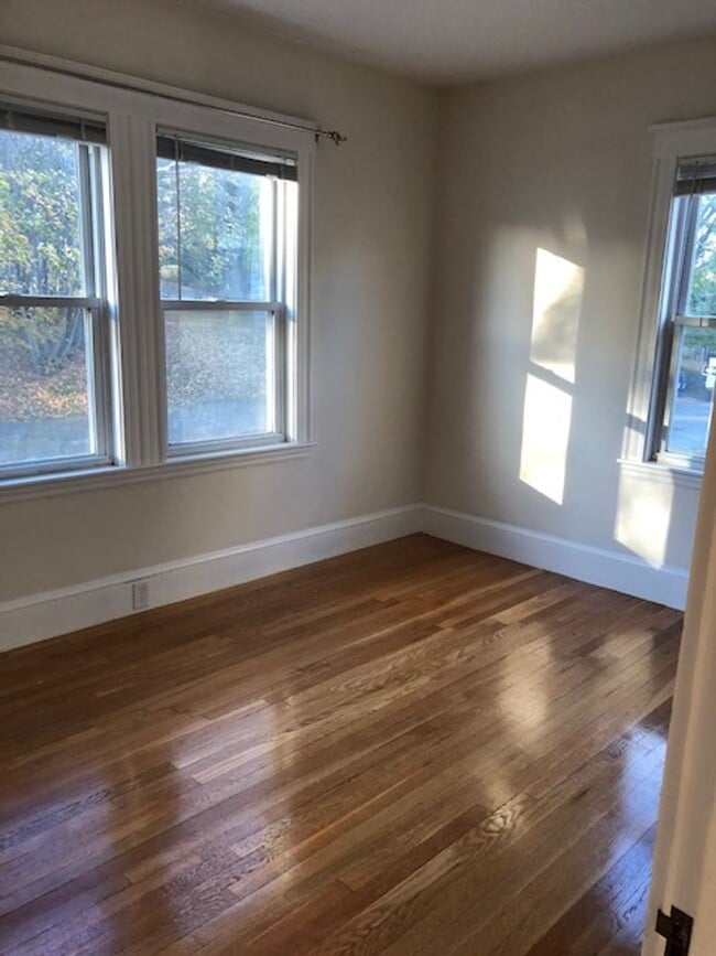 Building Photo - WOW!!! RENOVATED BRIGHTON CENTER 4 BED/2 BATH W/PARKING AVAIL 9/1