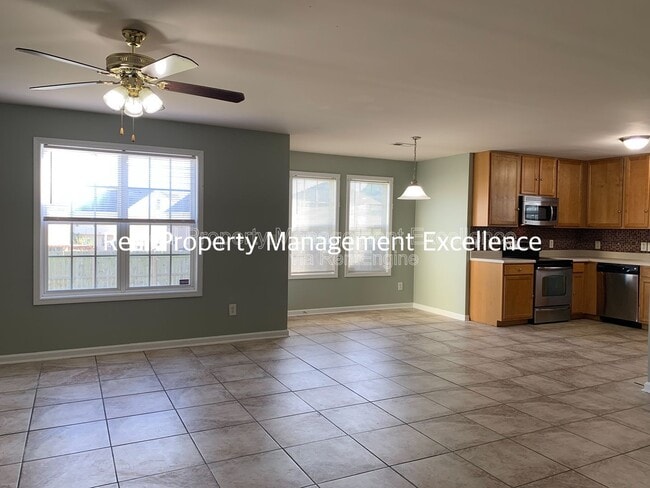 Building Photo - 3116 Guiding Light Rd